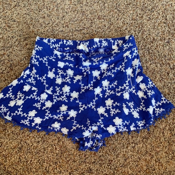 Altr’d state shorts - Picture 3 of 3